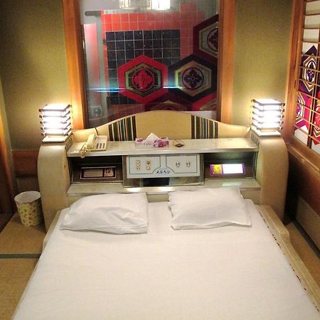 Auberge de jeunesse Yoshi'S House à Ōsaka Extérieur photo