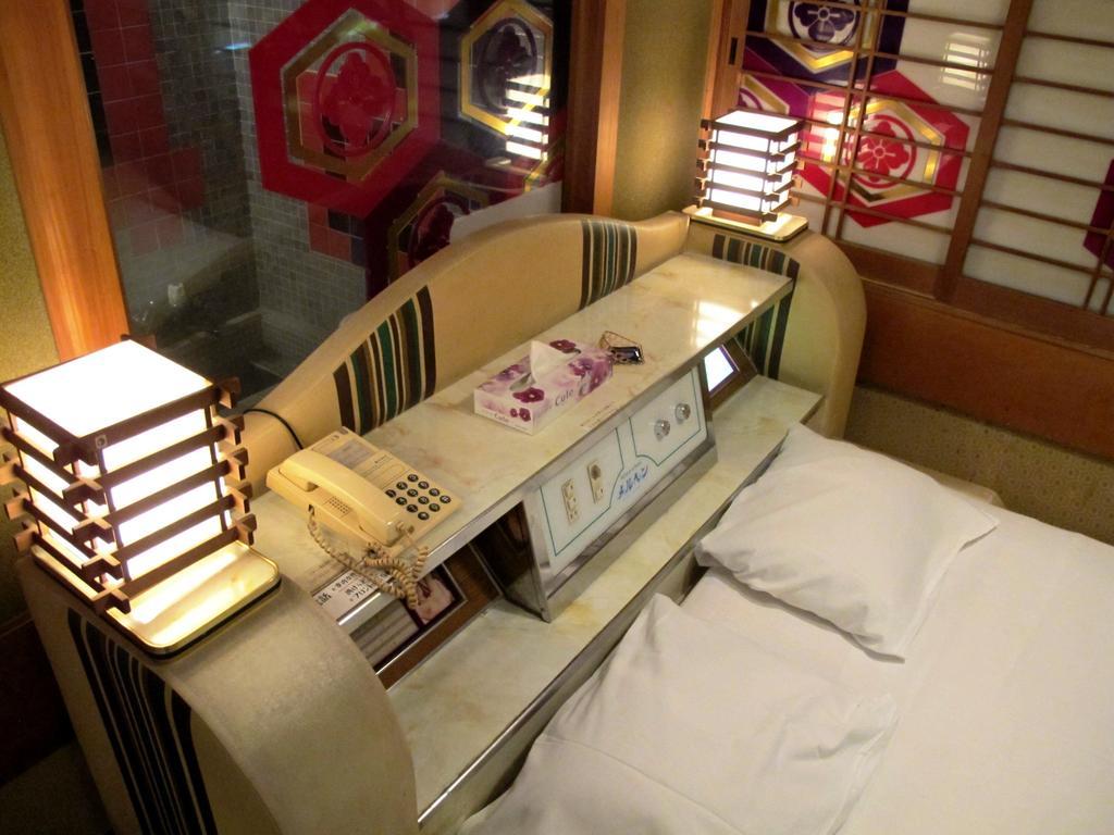 Auberge de jeunesse Yoshi'S House à Ōsaka Chambre photo